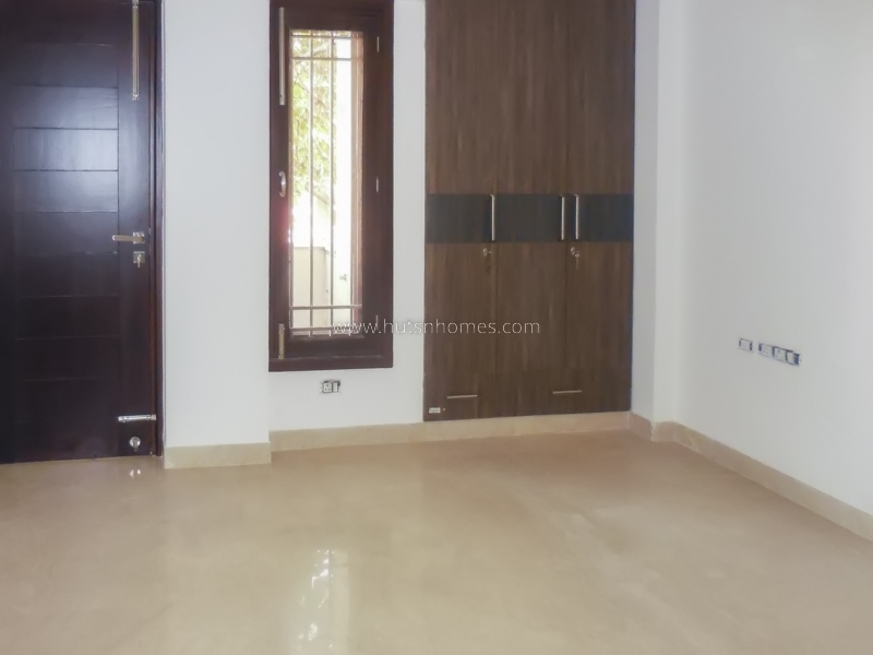 3 BHK Flat For Rent in Safdarjung Enclave