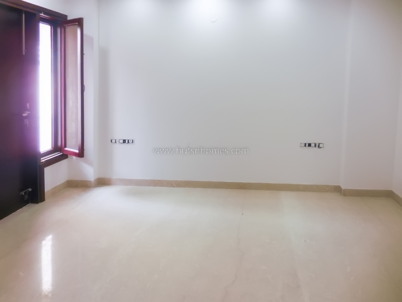 3 BHK Flat For Rent in Safdarjung Enclave