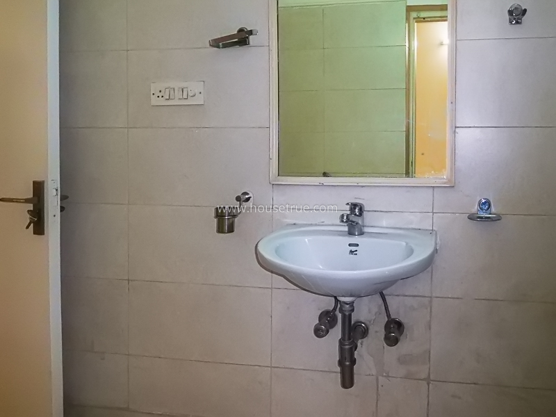 4 BHK Flat For Rent in Safdarjung Enclave