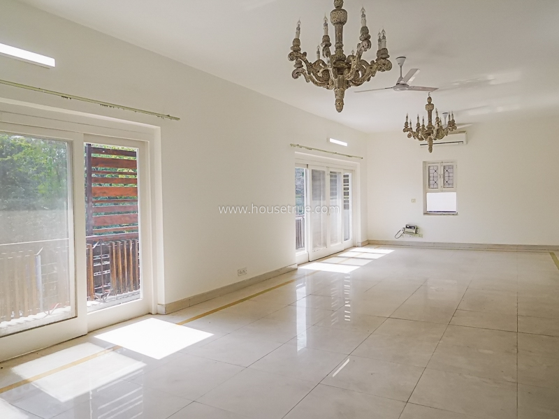 4 BHK Flat For Rent in Safdarjung Enclave