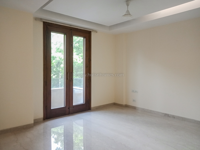 3 BHK Flat For Rent in Vasant Vihar