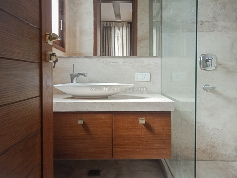 3 BHK Flat For Rent in Vasant Vihar