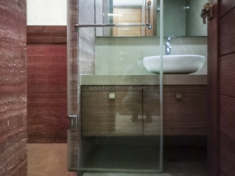 3 BHK Flat For Rent in Vasant Vihar