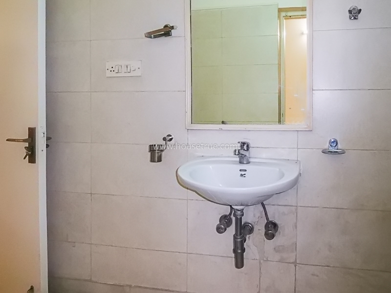 4 BHK Flat For Rent in Safdarjung Enclave