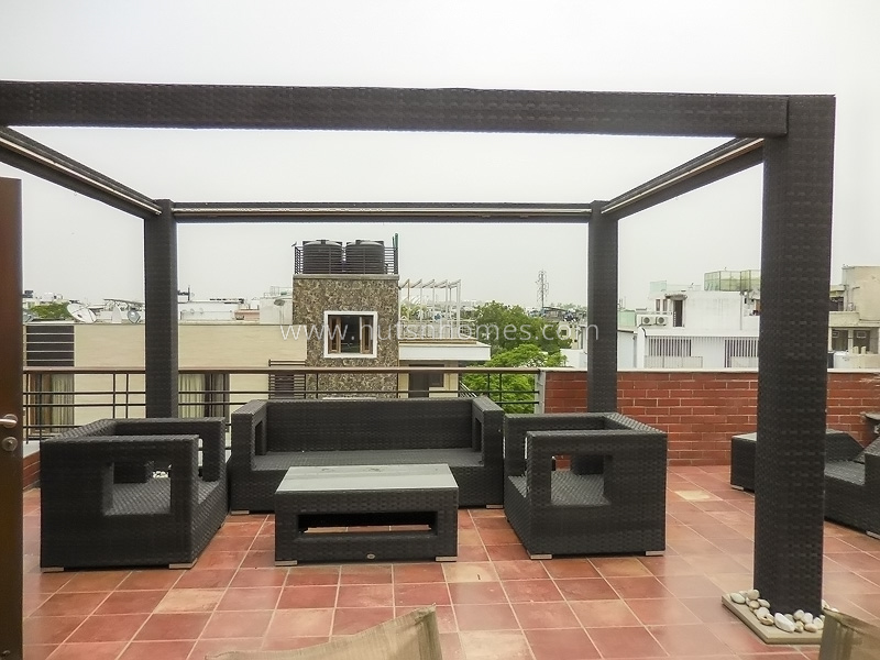 3 BHK Flat For Rent in Defence Colony