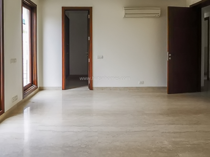5 BHK Flat For Rent in Greater Kailash Part 1