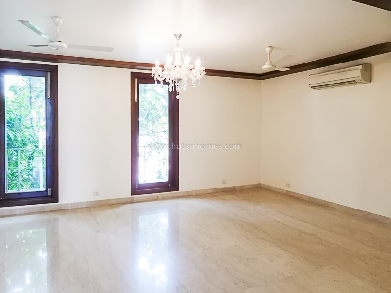 5 BHK Flat For Rent in Greater Kailash Part 1