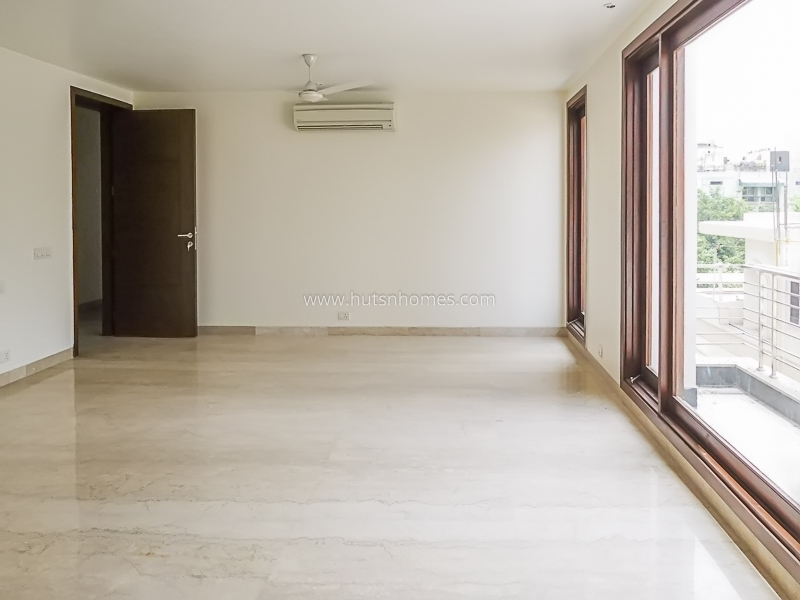 5 BHK Flat For Rent in Greater Kailash Part 1