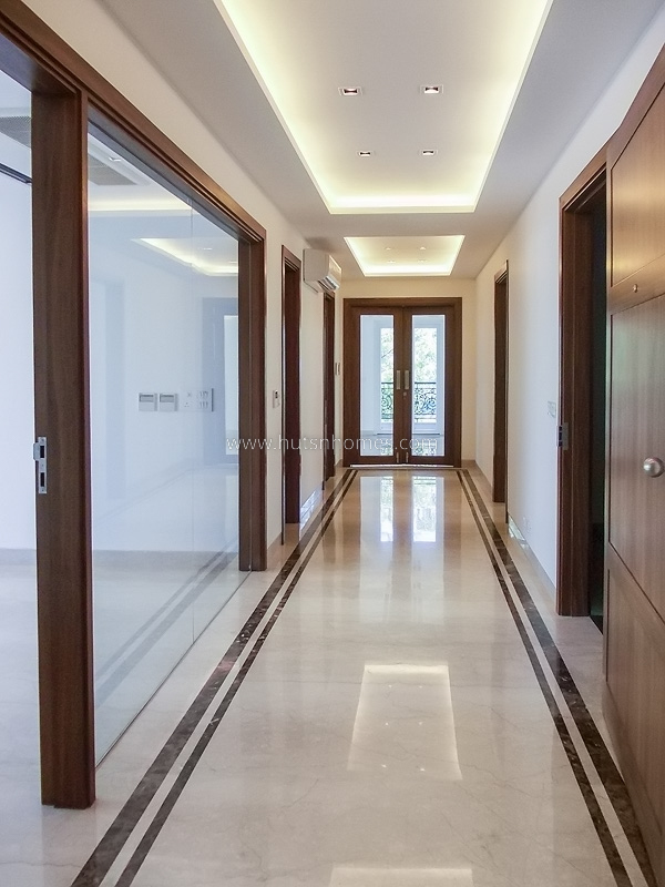 4 BHK Flat For Rent in Vasant Vihar