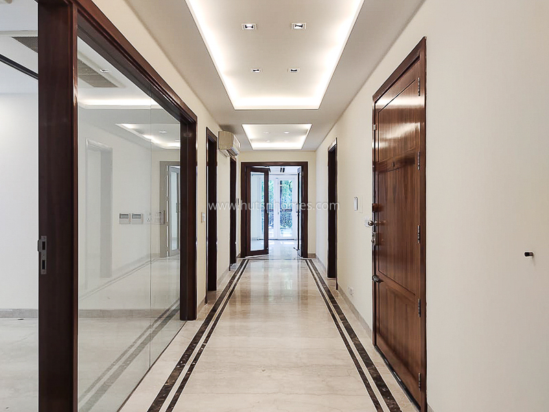 4 BHK Flat For Rent in Vasant Vihar