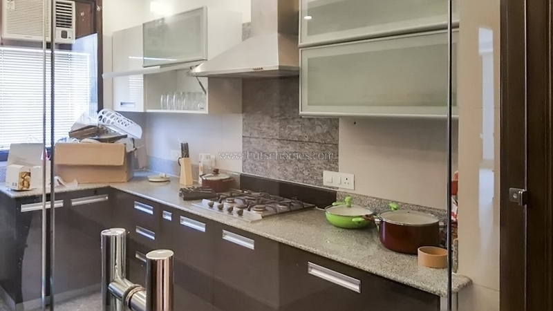 4 BHK Flat For Rent in Vasant Vihar