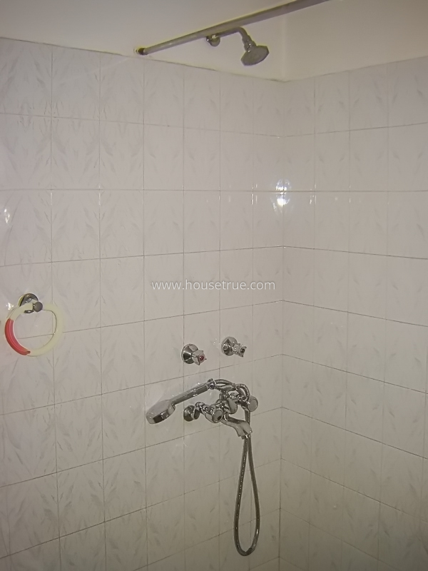 4 BHK Flat For Rent in Vasant Vihar