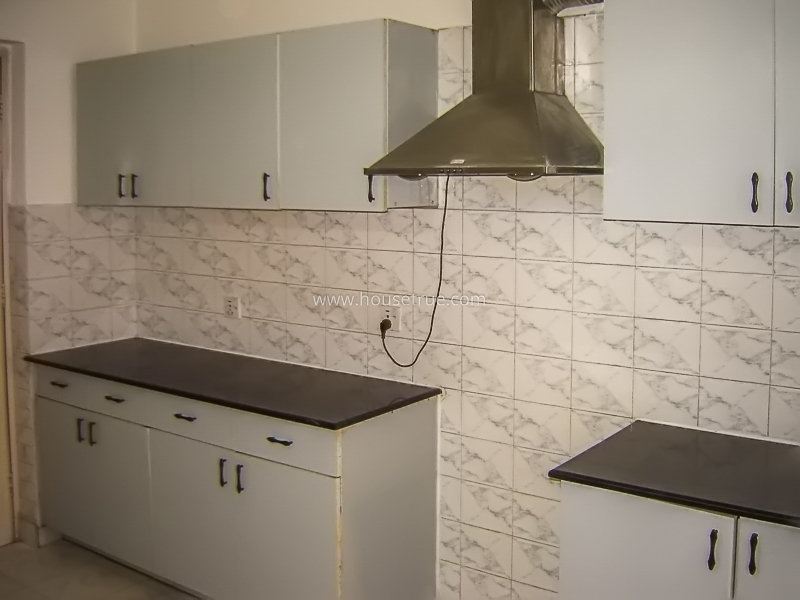 4 BHK Flat For Rent in Vasant Vihar
