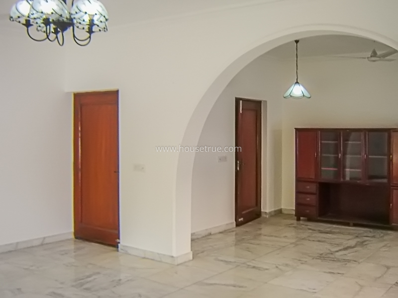4 BHK Flat For Rent in Vasant Vihar