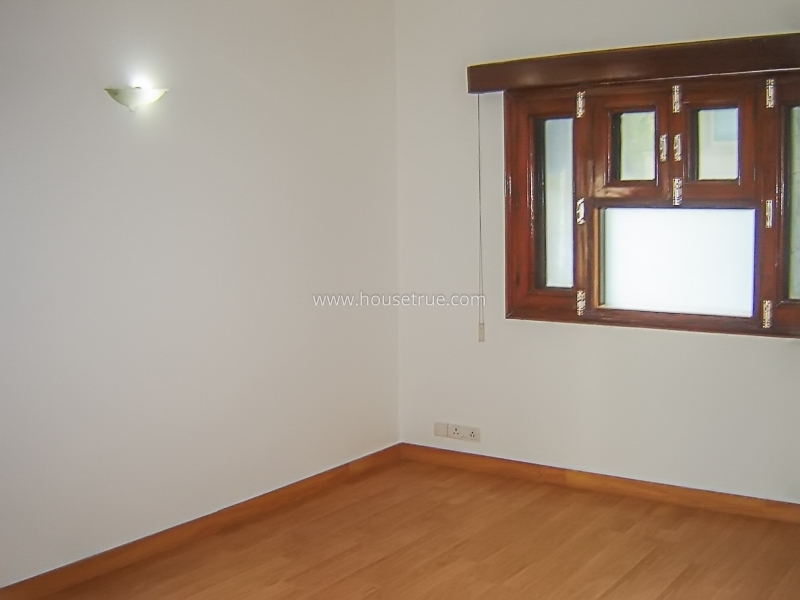 4 BHK Flat For Rent in Vasant Vihar