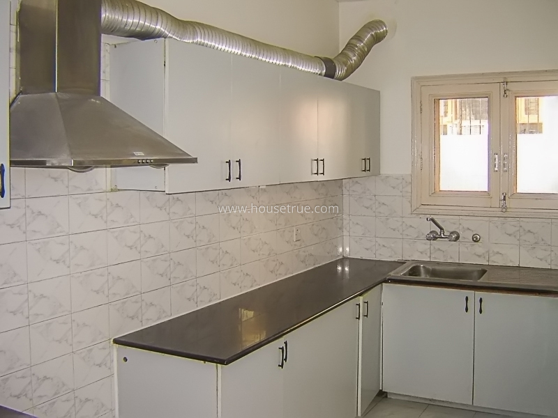 4 BHK Flat For Rent in Vasant Vihar