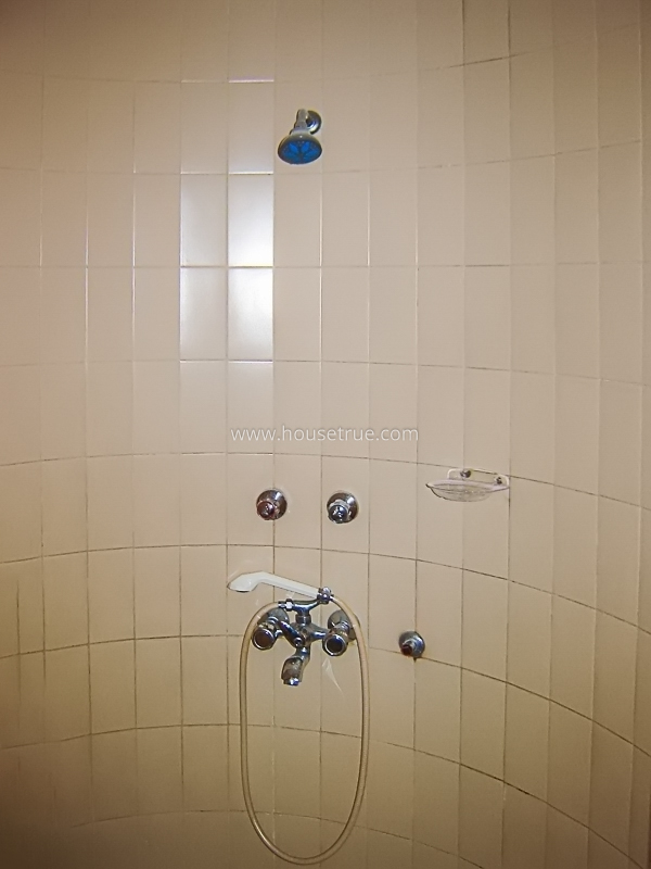 4 BHK Flat For Rent in Vasant Vihar