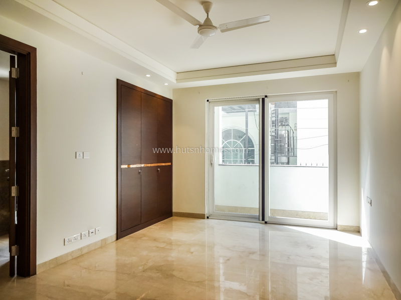 4 BHK Duplex For Rent in Vasant Vihar