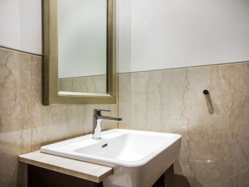 4 BHK Duplex For Rent in Vasant Vihar