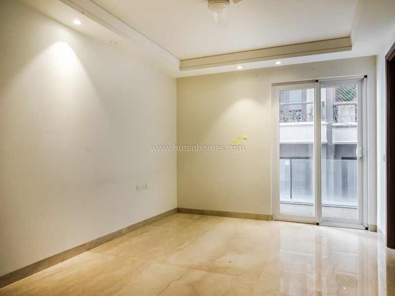 4 BHK Duplex For Rent in Vasant Vihar