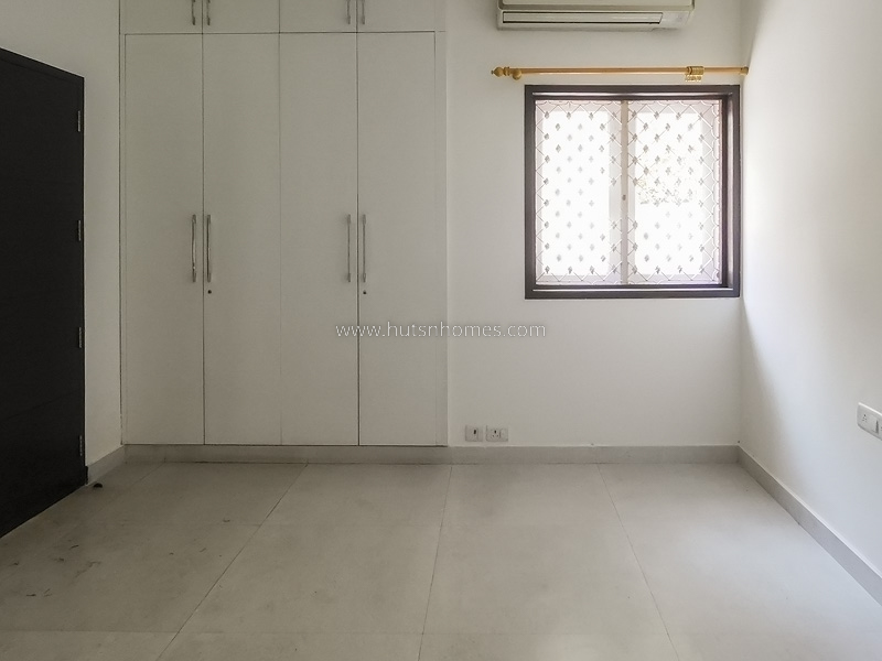 3 BHK Flat For Rent in Vasant Vihar