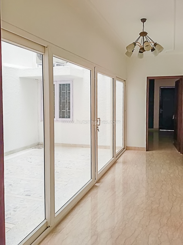 3 BHK Flat For Rent in Vasant Vihar