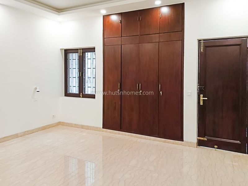 3 BHK Flat For Rent in Vasant Vihar
