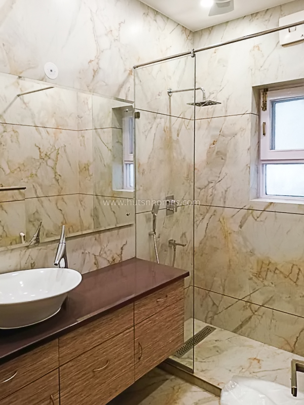 3 BHK Flat For Rent in Vasant Vihar