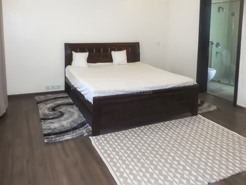 3 BHK Builder Floor For Rent in Defence Colony