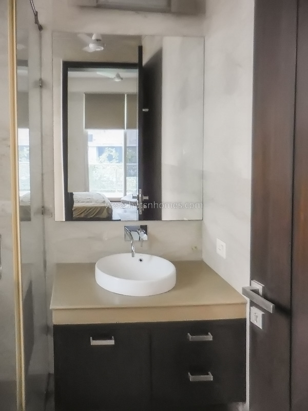 3 BHK Builder Floor For Rent in Defence Colony