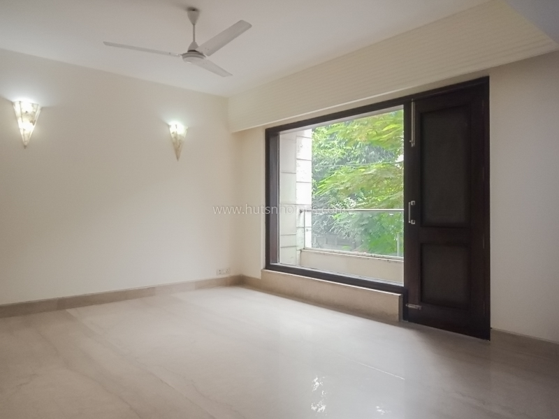 4 BHK Duplex For Rent in Vasant Vihar