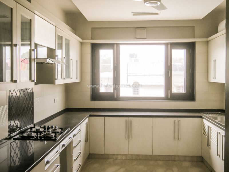 4 BHK Flat For Rent in Vasant Vihar