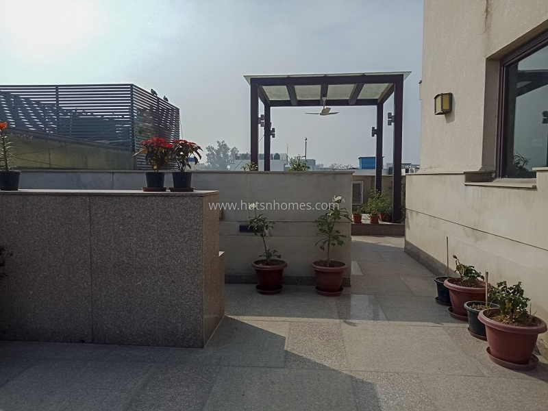 4 BHK Builder Floor For Rent in Vasant Vihar