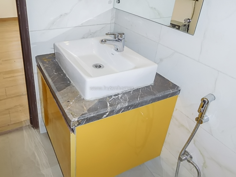 3 BHK Flat For Rent in Safdarjung Development Area