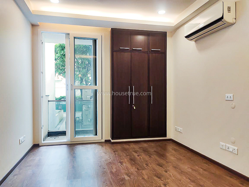 4 BHK Flat For Rent in Vasant Vihar