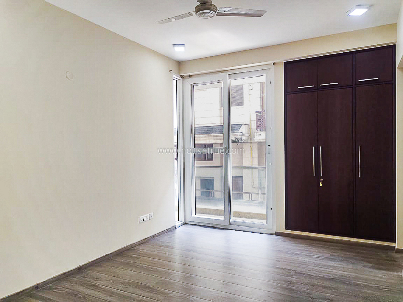 4 BHK Flat For Rent in Vasant Vihar