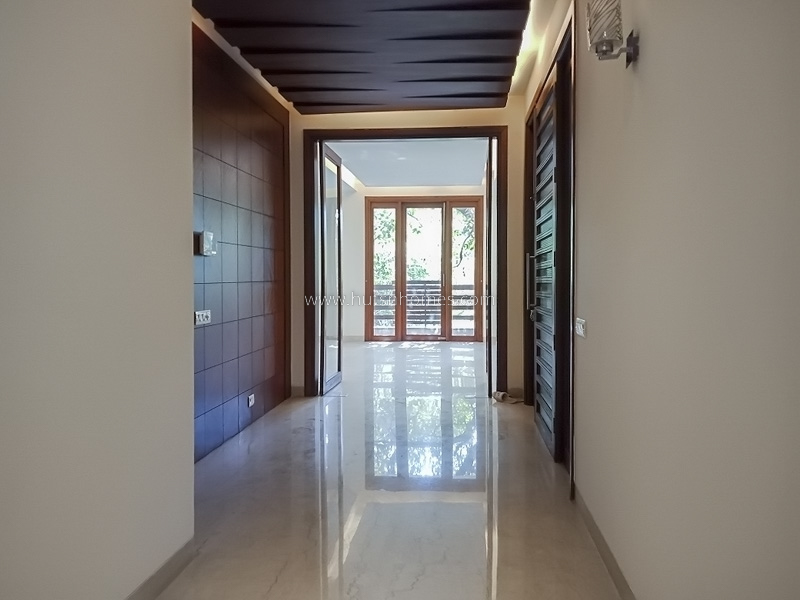 4 BHK Flat For Rent in Vasant Vihar