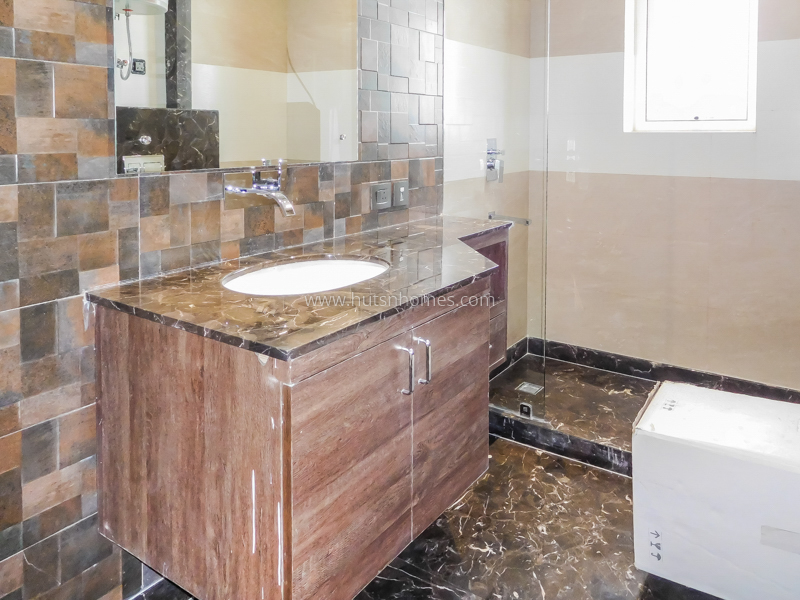 4 BHK Builder Floor For Rent in Safdarjung Development Area