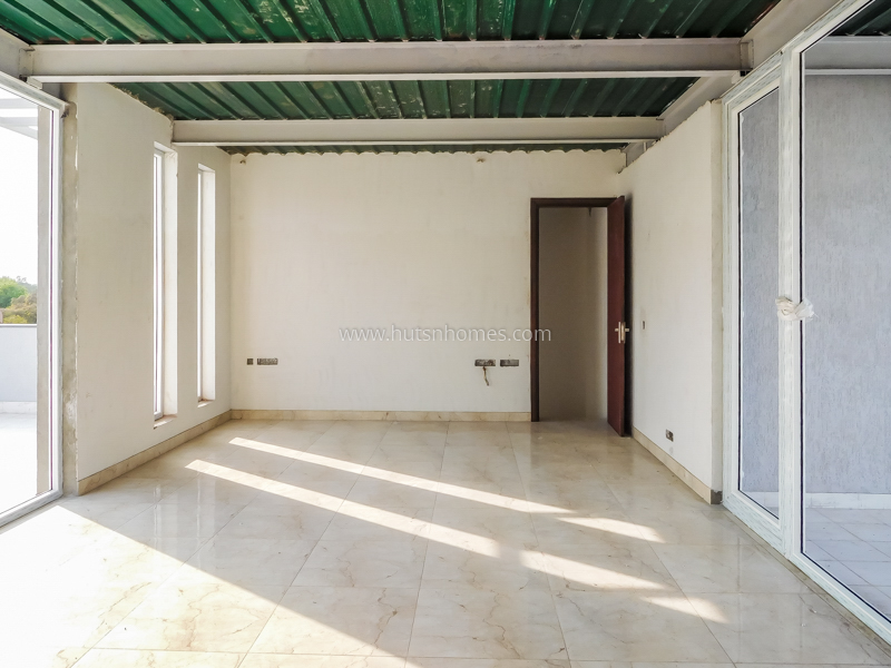 4 BHK Builder Floor For Rent in Safdarjung Development Area