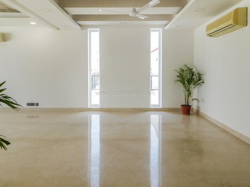4 BHK Builder Floor For Rent in Safdarjung Development Area