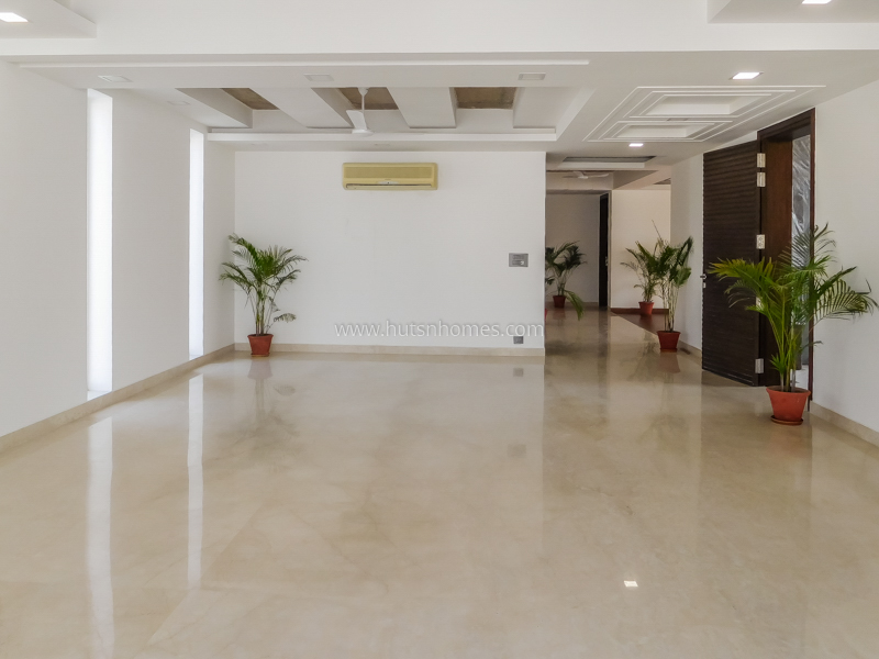 4 BHK Builder Floor For Rent in Safdarjung Development Area