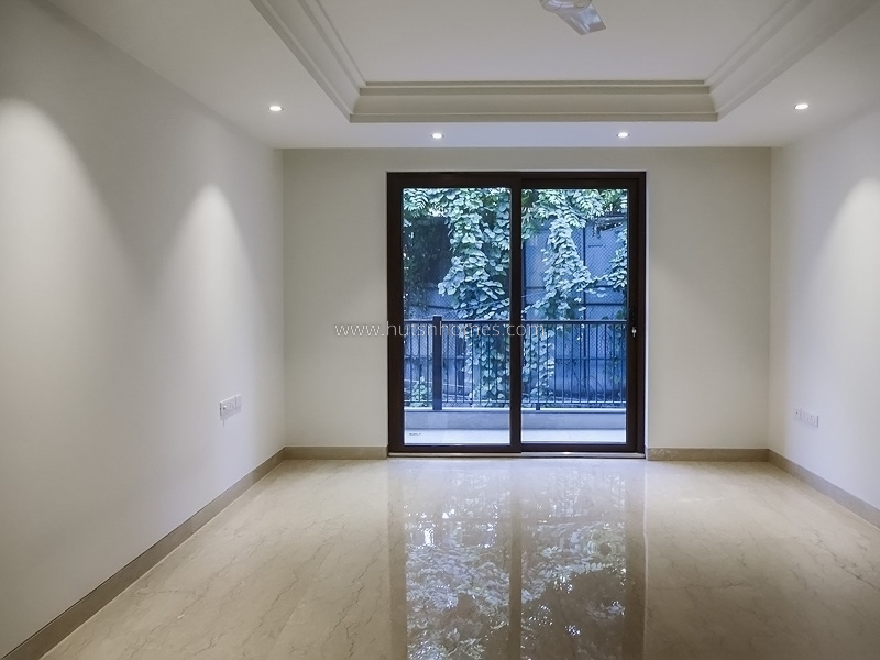 4 BHK Flat For Rent in Vasant Vihar