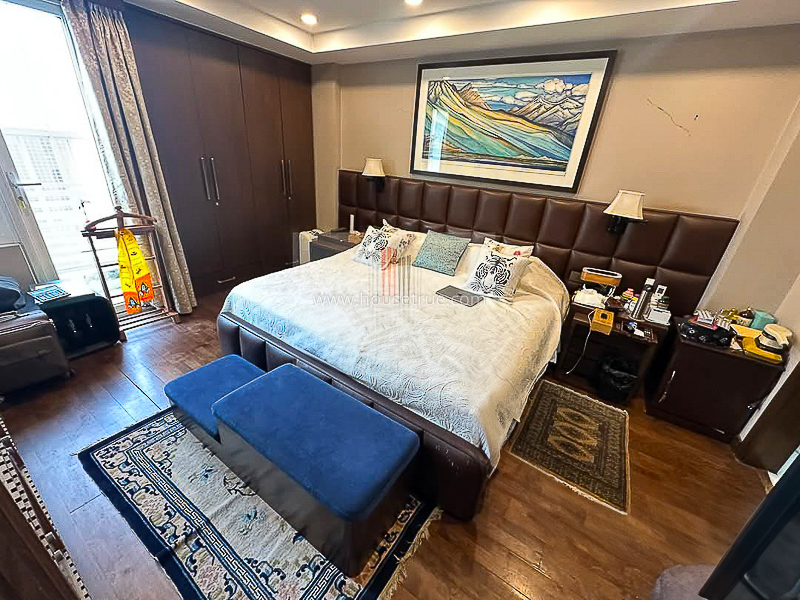 4 BHK Flat For Rent in Safdarjung Development Area