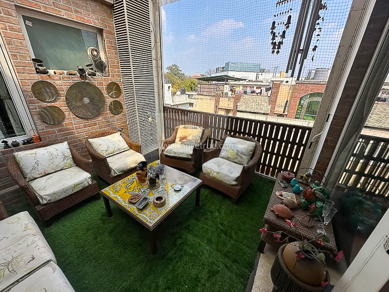 4 BHK Flat For Rent in Safdarjung Development Area