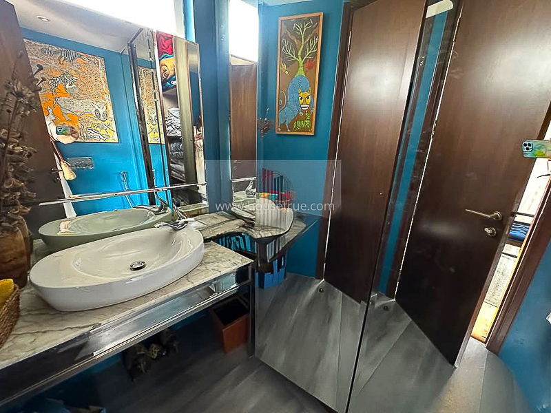 4 BHK Flat For Rent in Safdarjung Development Area