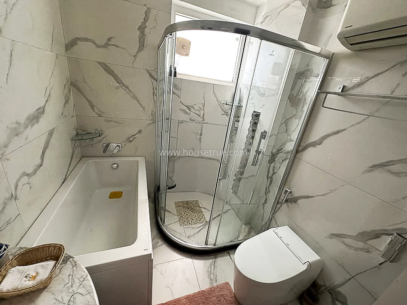 4 BHK Flat For Rent in Safdarjung Development Area