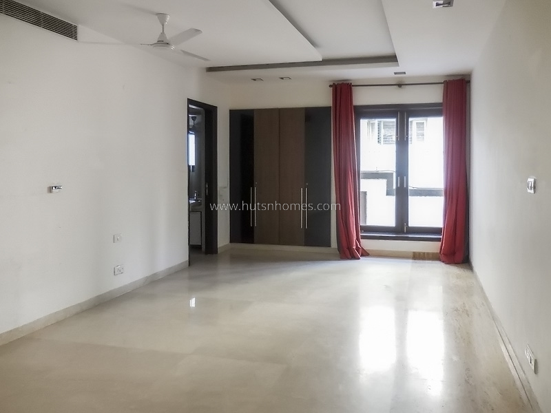 4 BHK Flat For Rent in Vasant Vihar