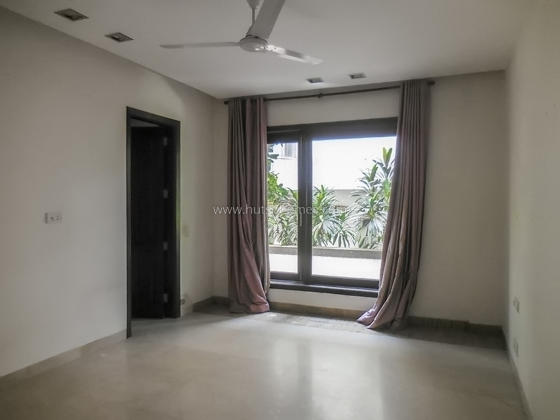 4 BHK Flat For Rent in Vasant Vihar