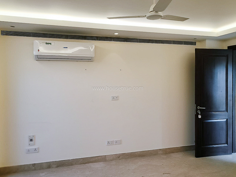4 BHK Flat For Rent in Vasant Vihar
