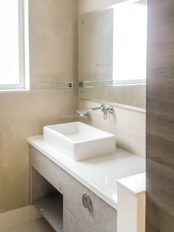 5 BHK Duplex For Rent in Anand Niketan